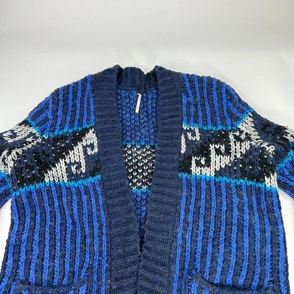 Free People Time and again chunky Cardigan Size S Aztec Geometric Knit Sweater - Picture 9 of 11